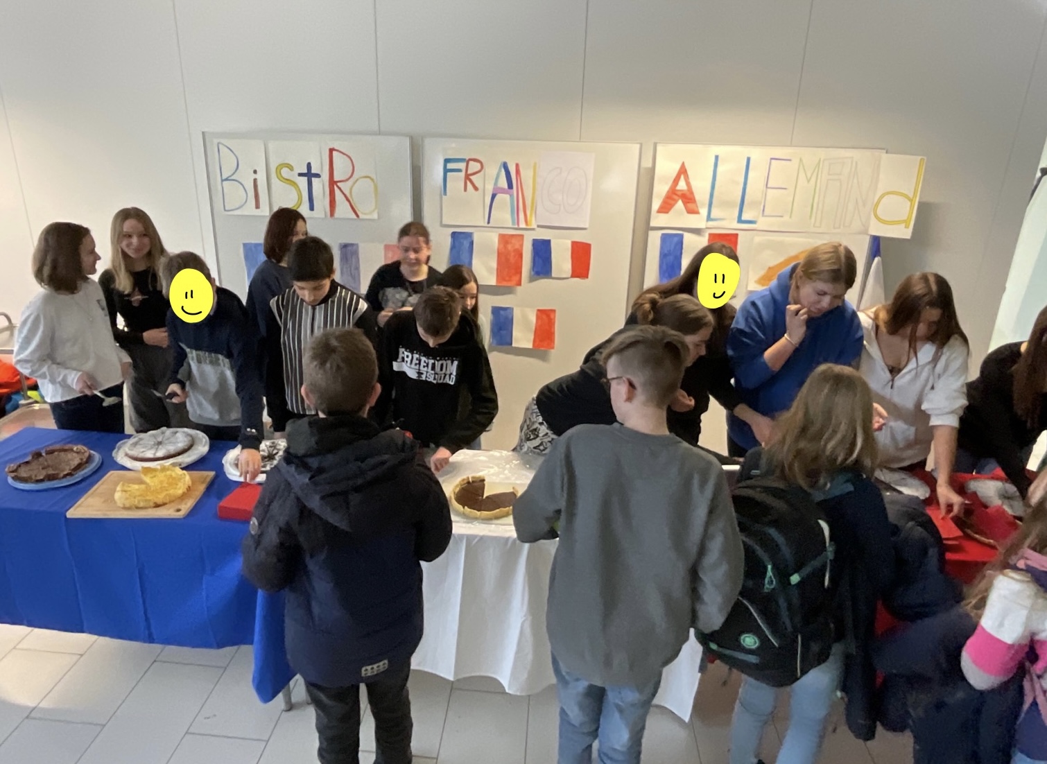 Hand in Hand in Europa:  60 Jahre deutsch-französische Freundschaft